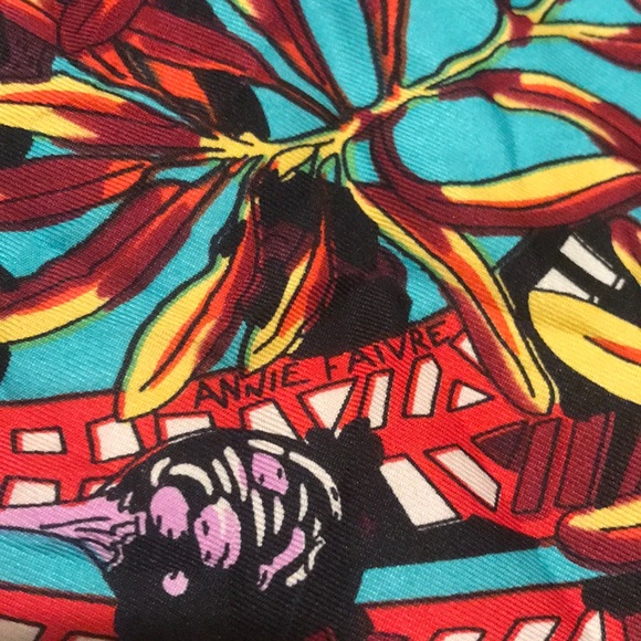 HERMÈS LA PROMEMENADE DE PLATON SILK WRAP/SHAWL 120 CM - Picture 7 of 16